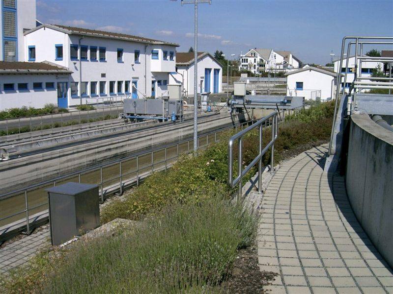 Betonbecken der Kläranlage Kriftel