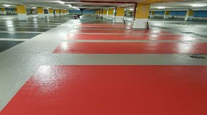 Instandgesetzte Parkebene des Parkhauses Naabwiesen in Weiden